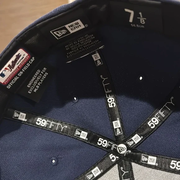 Chicago Cubs New Era Navy/Light Blue 2021 City Connect 59FIFTY Fitted Hat 7 1/8 - Picture 6 of 6